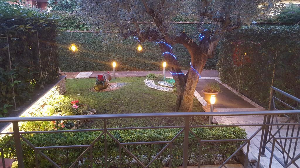 Aurelia Garden Gold B&B Rzym Zewnętrze zdjęcie
