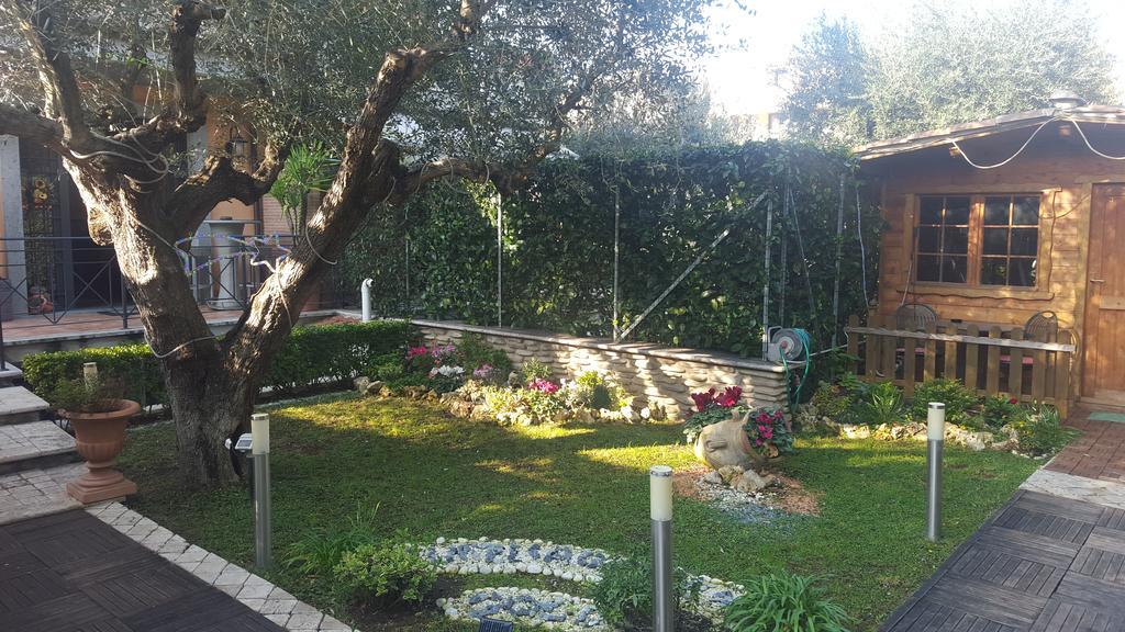 Aurelia Garden Gold B&B Rzym Zewnętrze zdjęcie